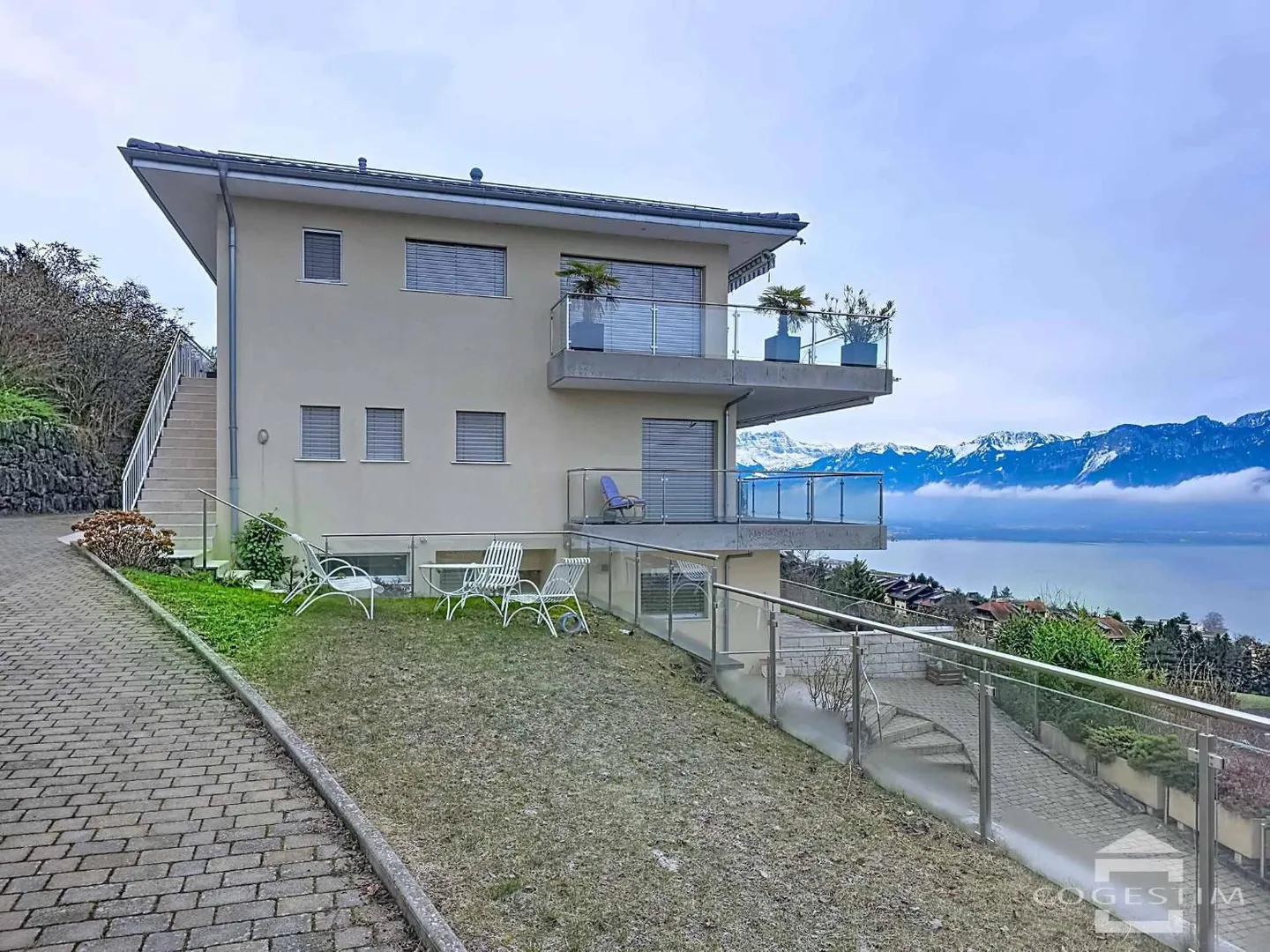 Ultimo piano 4.5 stanze - Foto 9 di 9