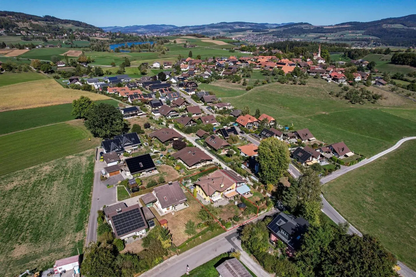 Casa plurifamiliare con 3 unità e giardino a Kirchdorf in vendita - Foto 2 di 13
