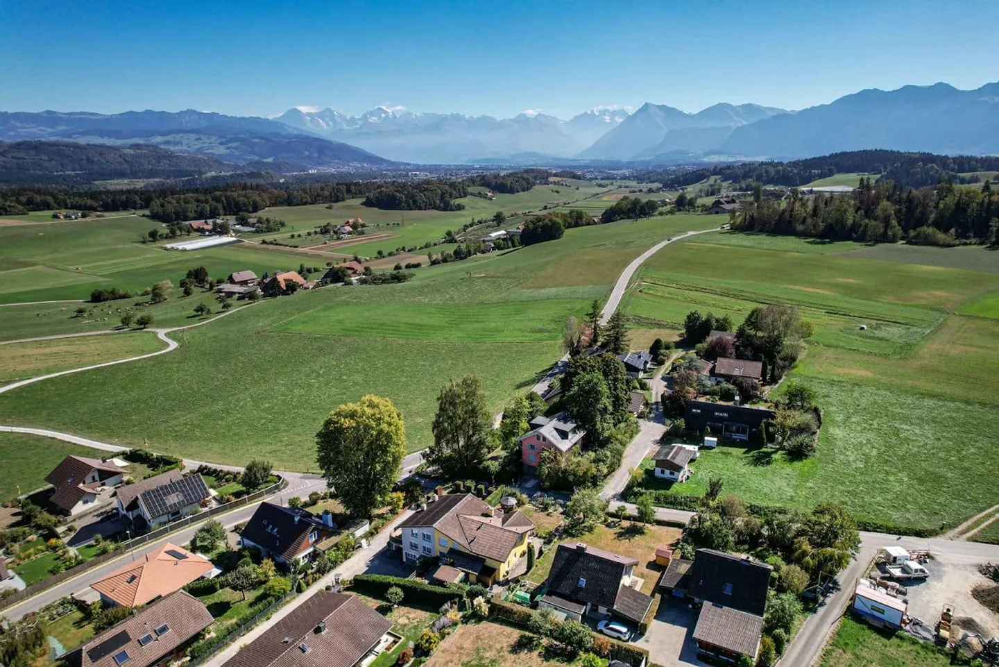 Casa plurifamiliare con 3 unità e giardino a Kirchdorf in vendita - Foto 3 di 13