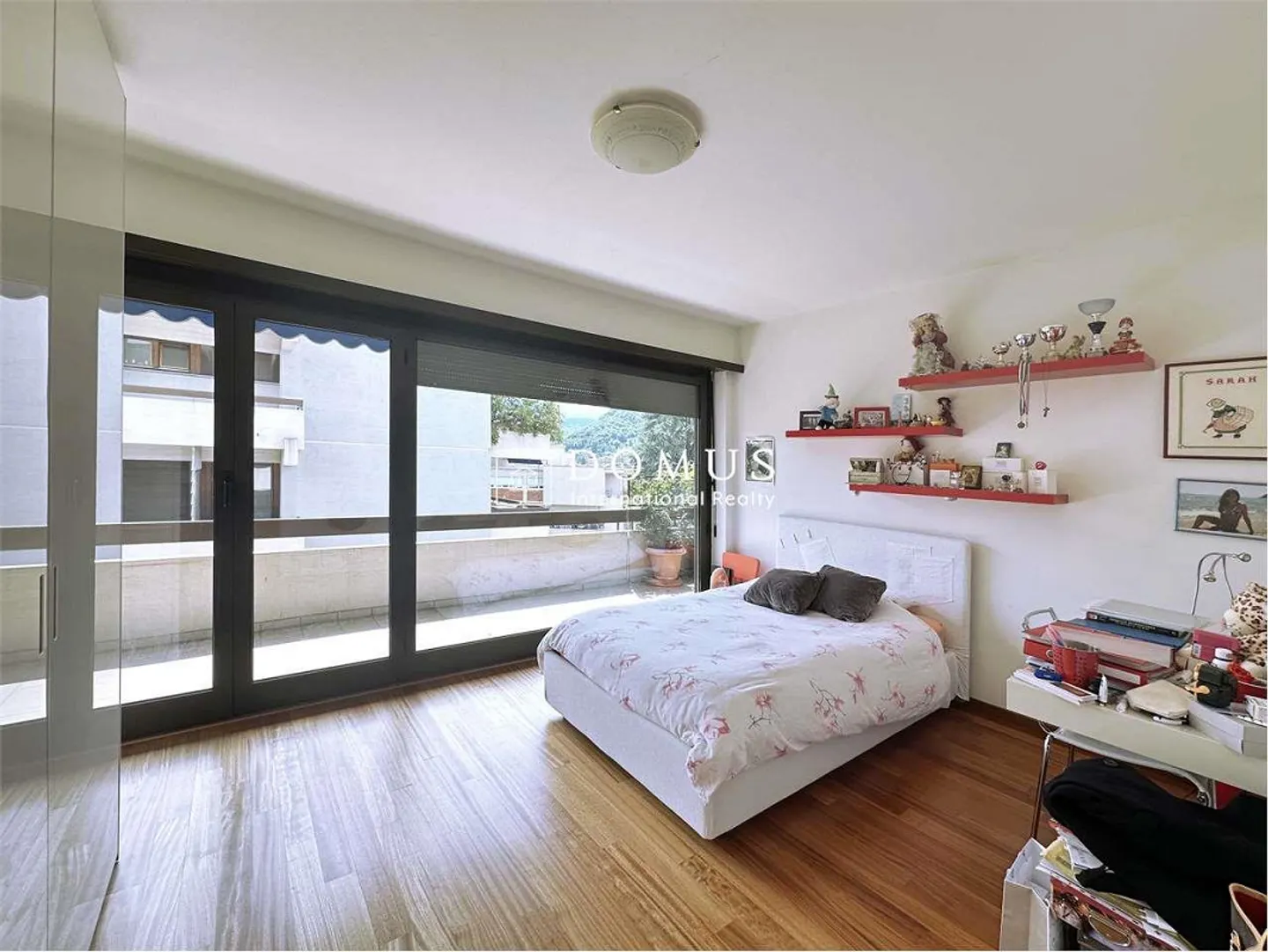 Spacious 5.5 rooms in the heart of Lugano - Photo 4 of 11