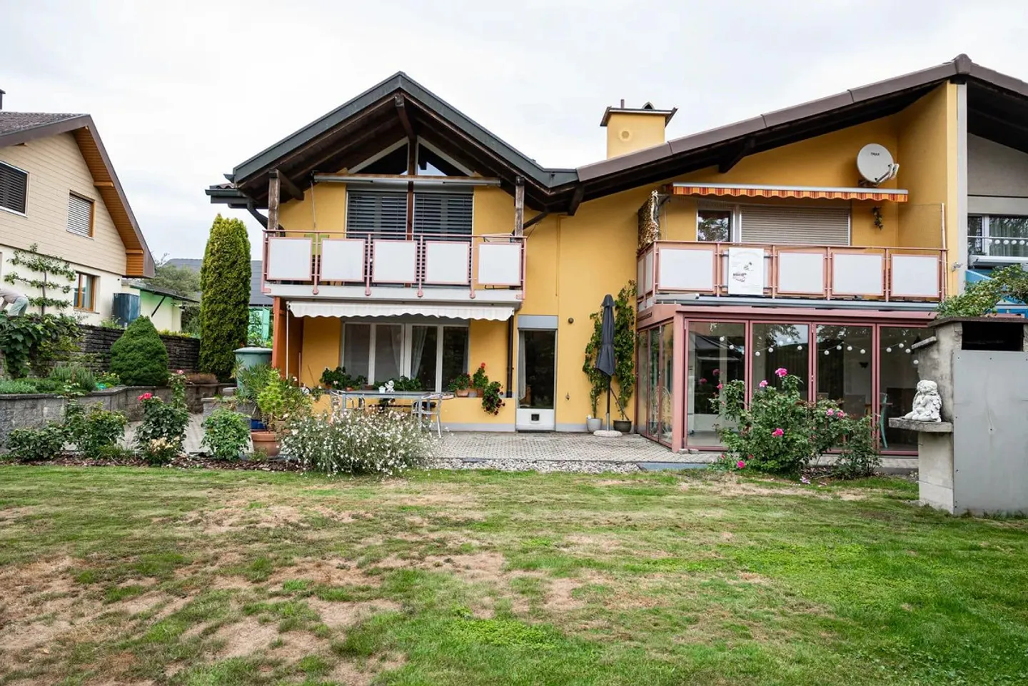 Casa plurifamiliare con 3 unità e giardino a Kirchdorf in vendita - Foto 7 di 13