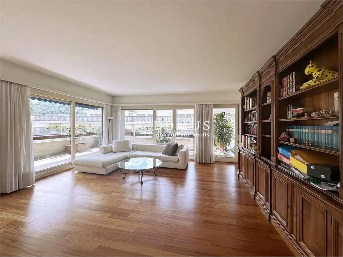 Spacious 5.5 rooms in the heart of Lugano - Photo 9 of 11