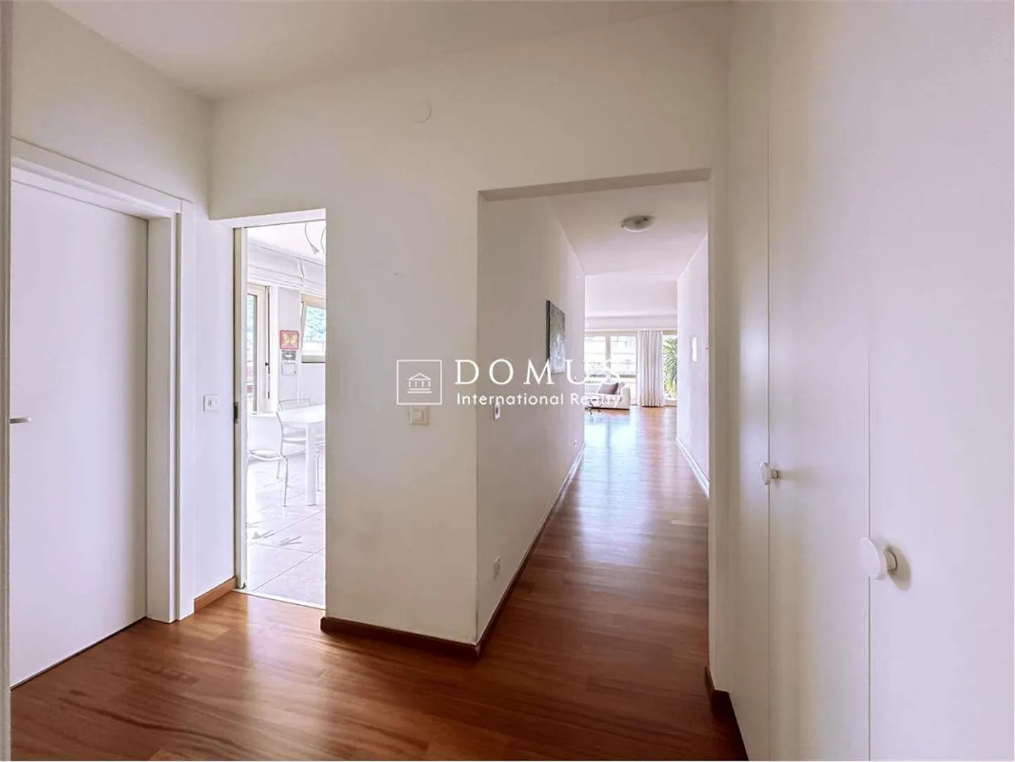 Spacious 5.5 rooms in the heart of Lugano - Photo 10 of 11