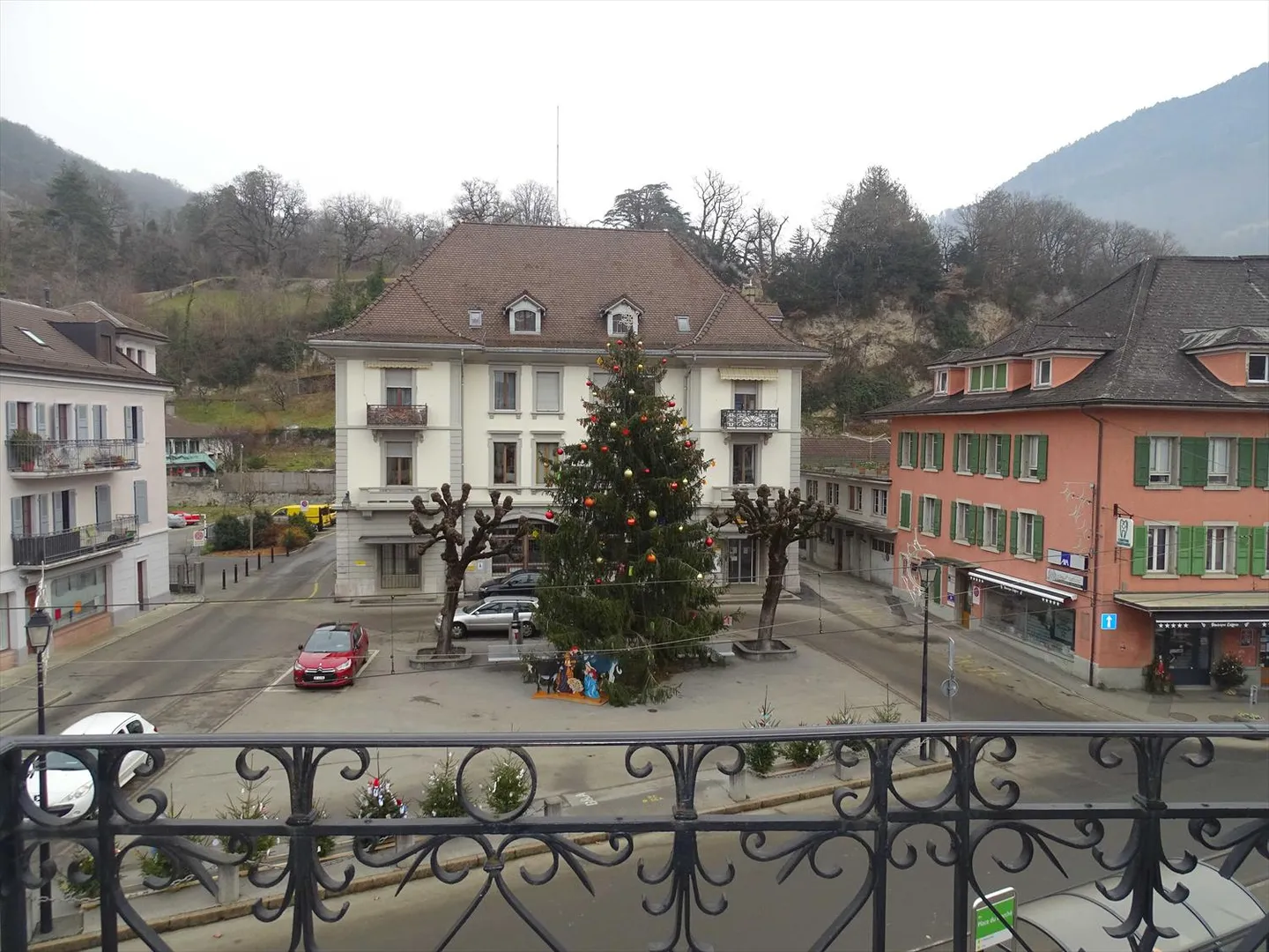 Wohngebäude - Foto 3 von 14