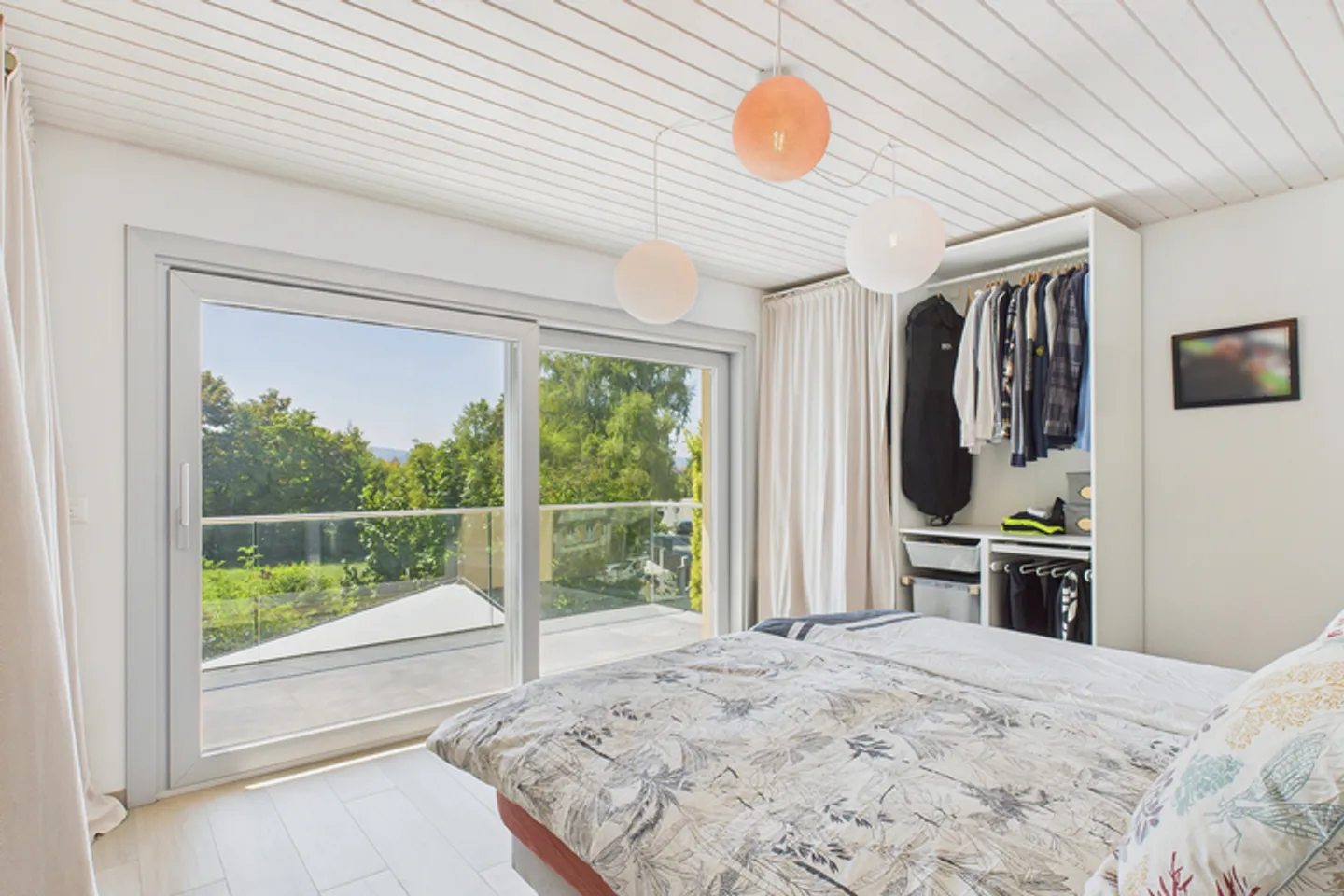 TOLLES EINFAMILIENHAUS MIT GROSSEM RAUMGEFÜHL - Foto 5 von 8