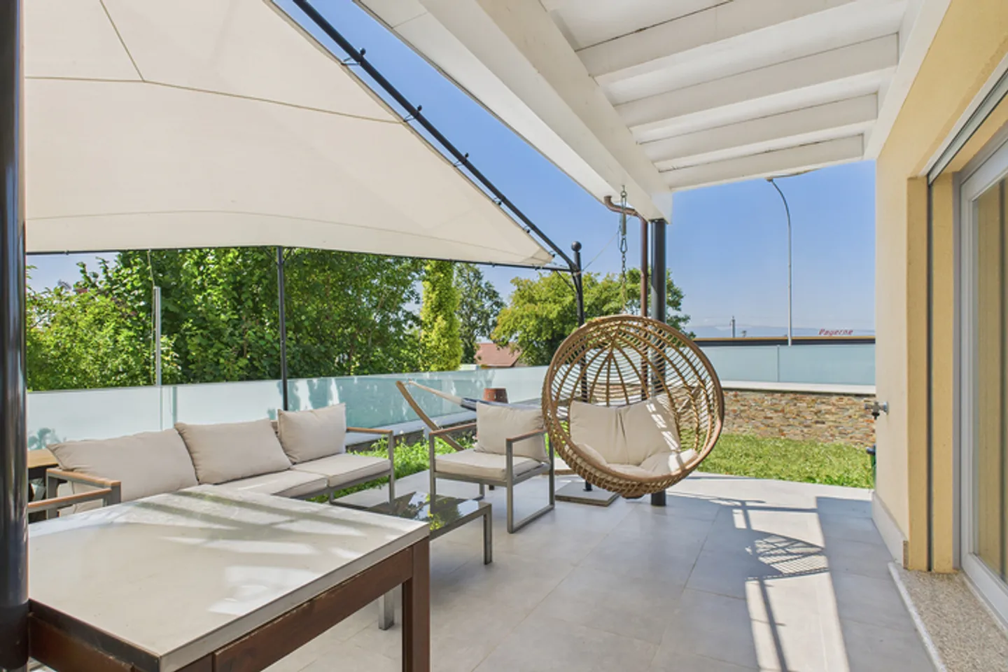 TOLLES EINFAMILIENHAUS MIT GROSSEM RAUMGEFÜHL - Foto 7 von 8