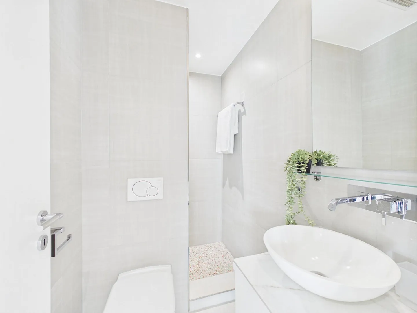 Appartement duplex exclusif avec terrasse spacieuse et bar à grill - Photo 5 sur 13