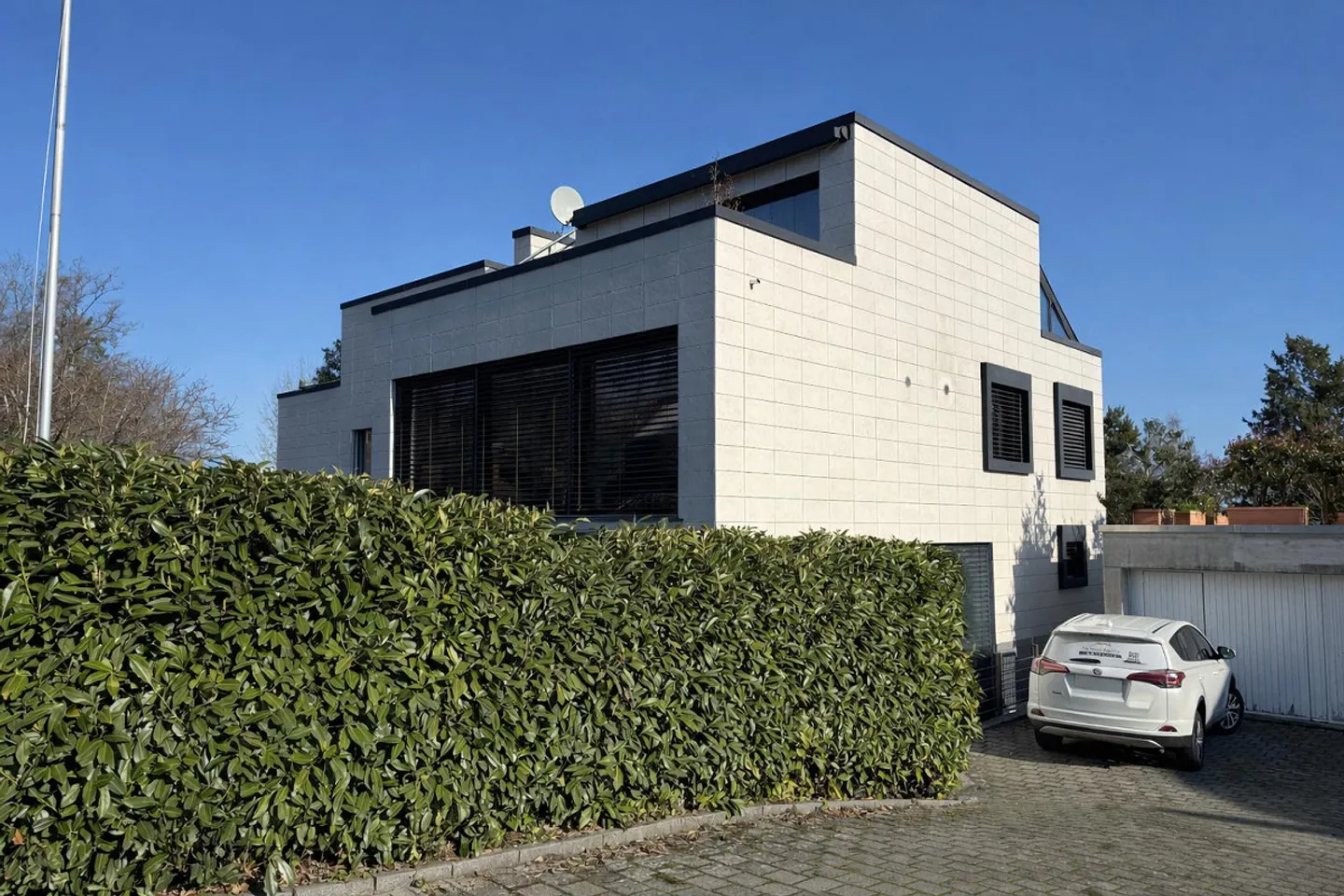 Appartement duplex exclusif avec terrasse spacieuse et bar à grill - Photo 6 sur 13