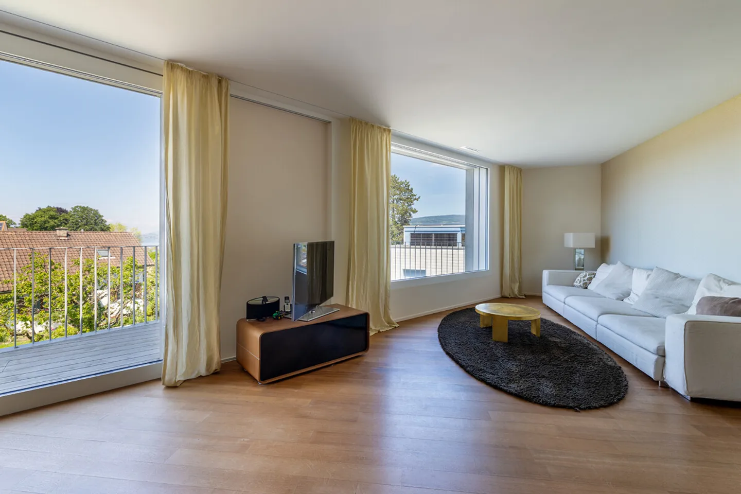 Horgen: Appartamento con vista panoramica e spazi esterni attraenti - Foto 4 di 7