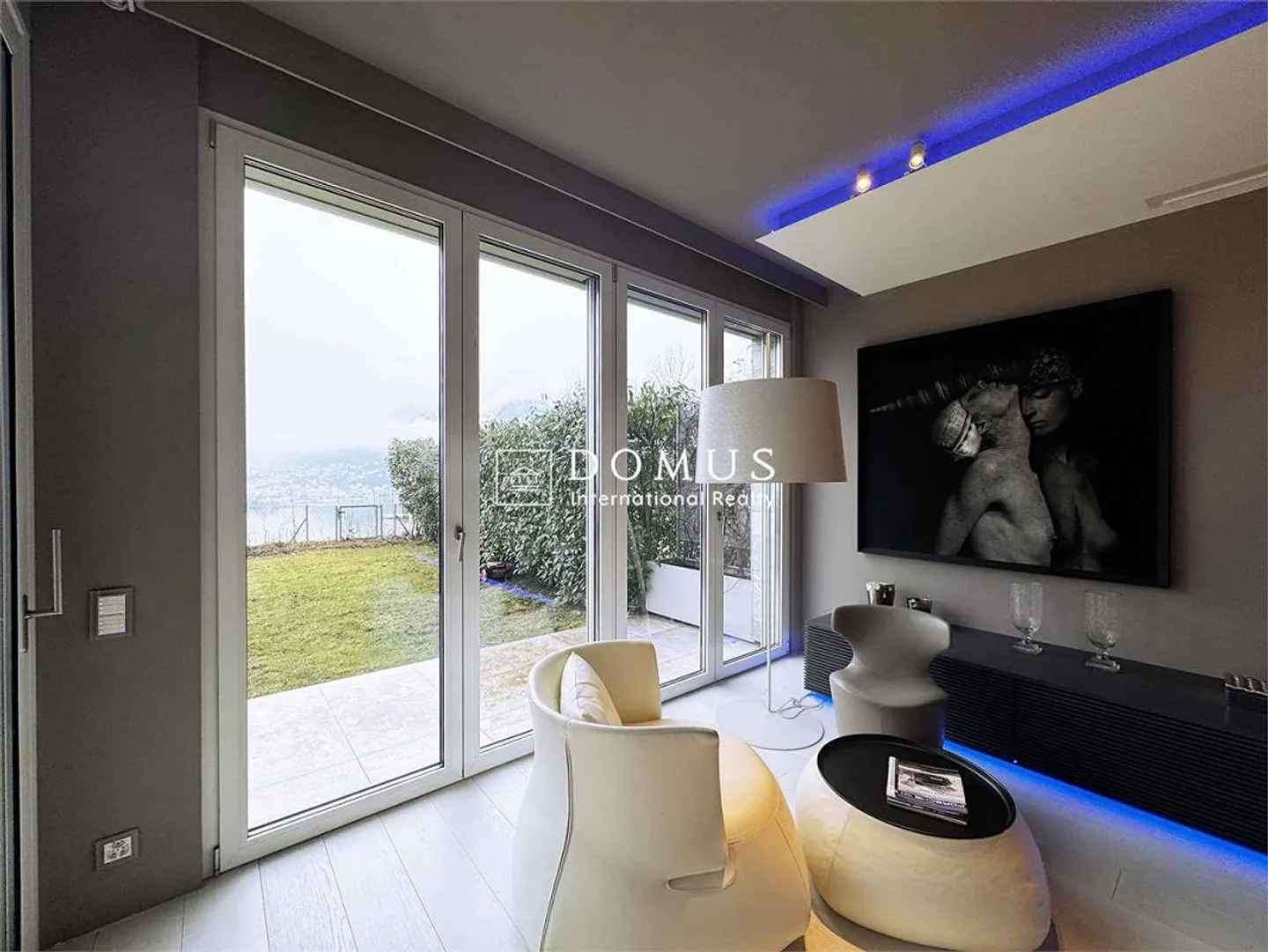 Exclusive 3.5-room apartment with lake view - Photo 3 of 13
