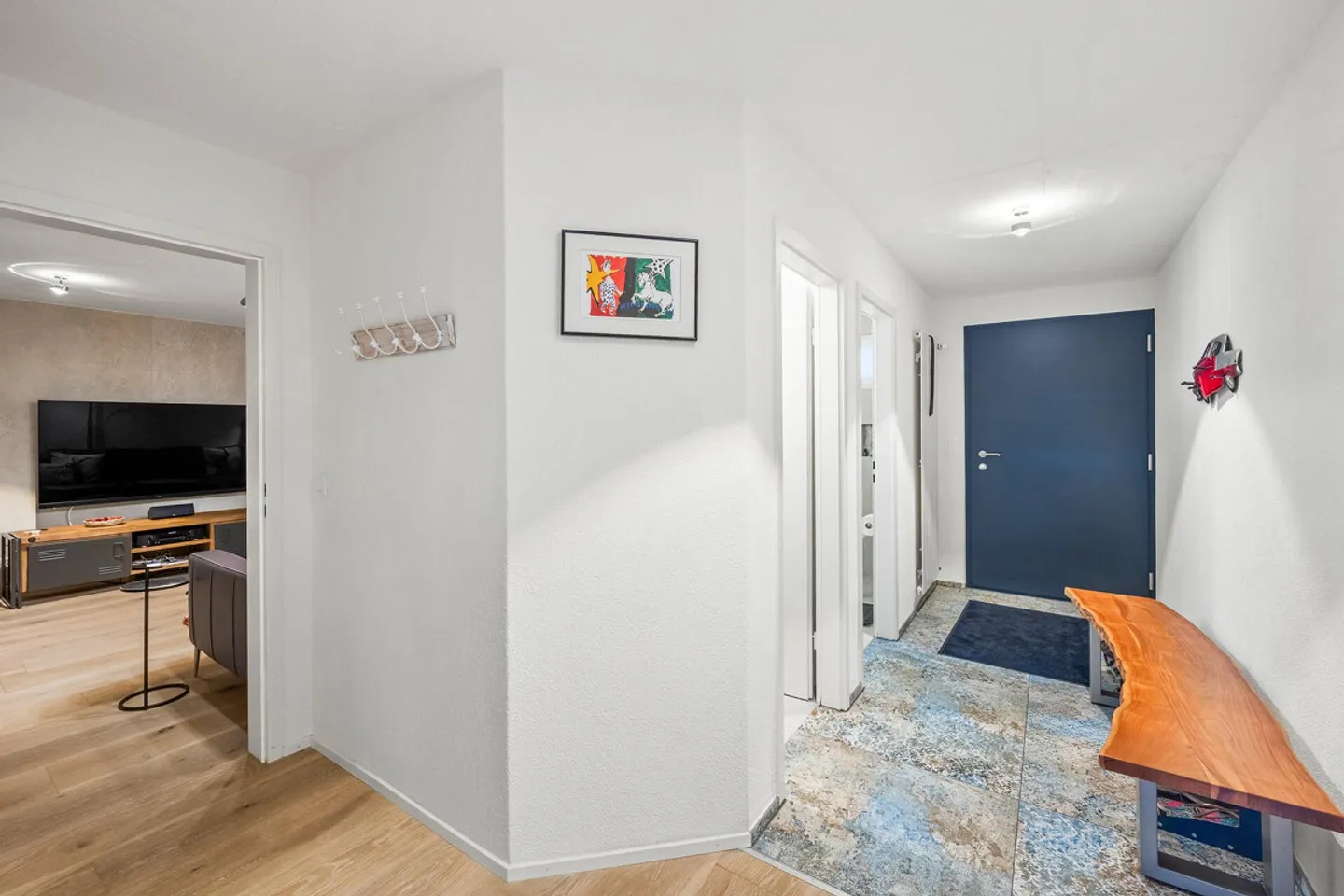 Idyllic and Exclusive: Detached House in the Green with Unobstructed Views - Photo 14 of 16