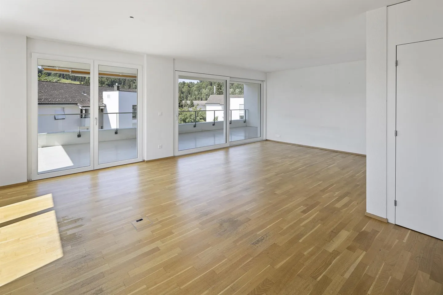 Moderne Wohnoase mit grosser Terrasse und viel Licht - Photo 4 of 13