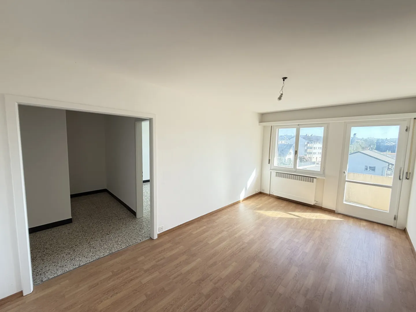 Appartement Charmant dans un Quartier Calme - Photo 4 sur 11