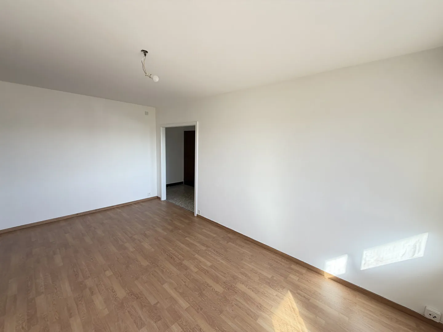 Appartement Charmant dans un Quartier Calme - Photo 5 sur 11