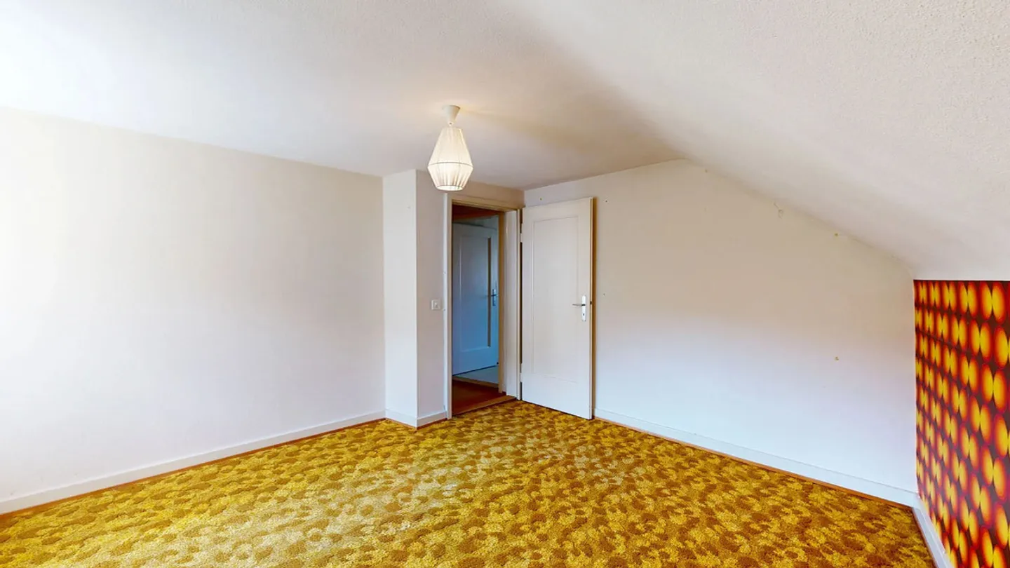 Idyllic 6-room single-family house with garage and outdoor parking - Photo 14 of 15