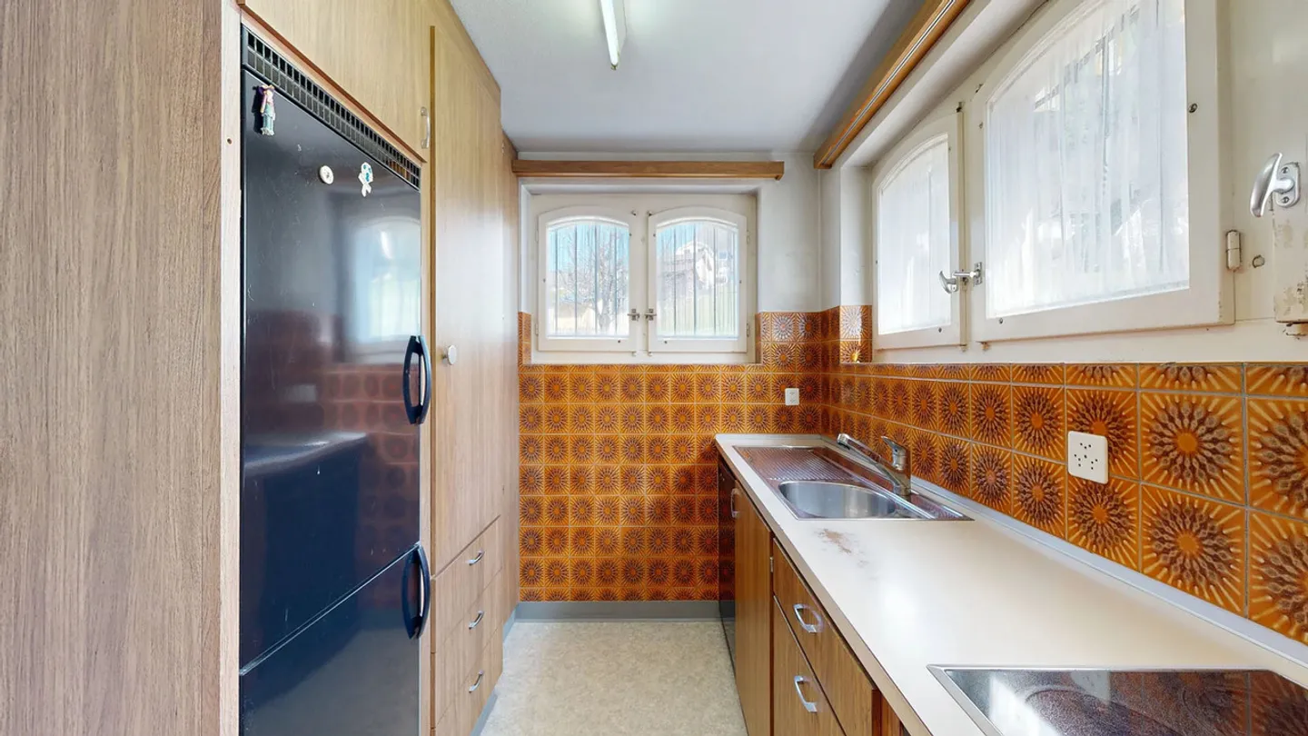 Idyllic 6-room single-family house with garage and outdoor parking - Photo 6 of 15