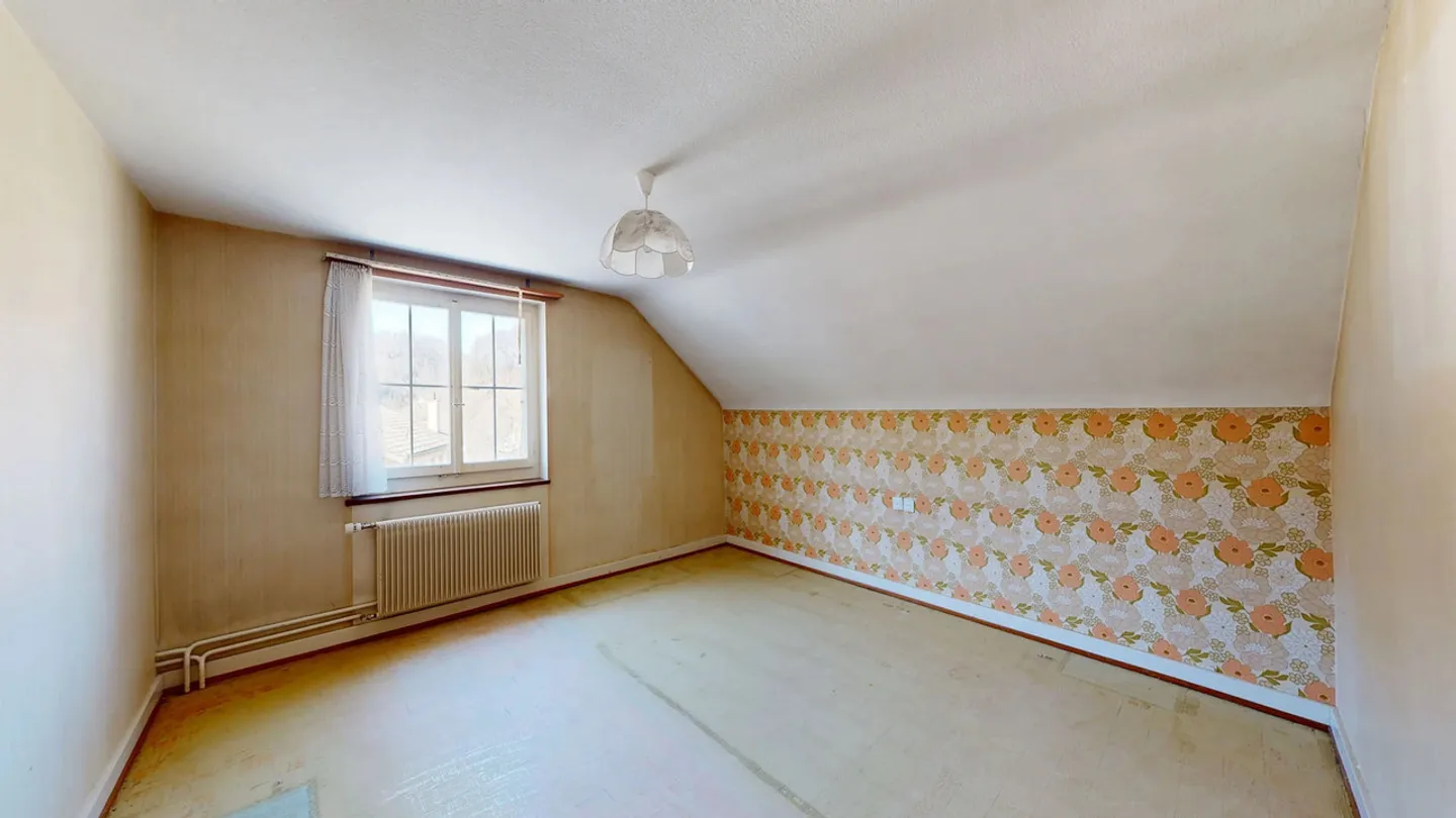 Idyllic 6-room single-family house with garage and outdoor parking - Photo 13 of 15