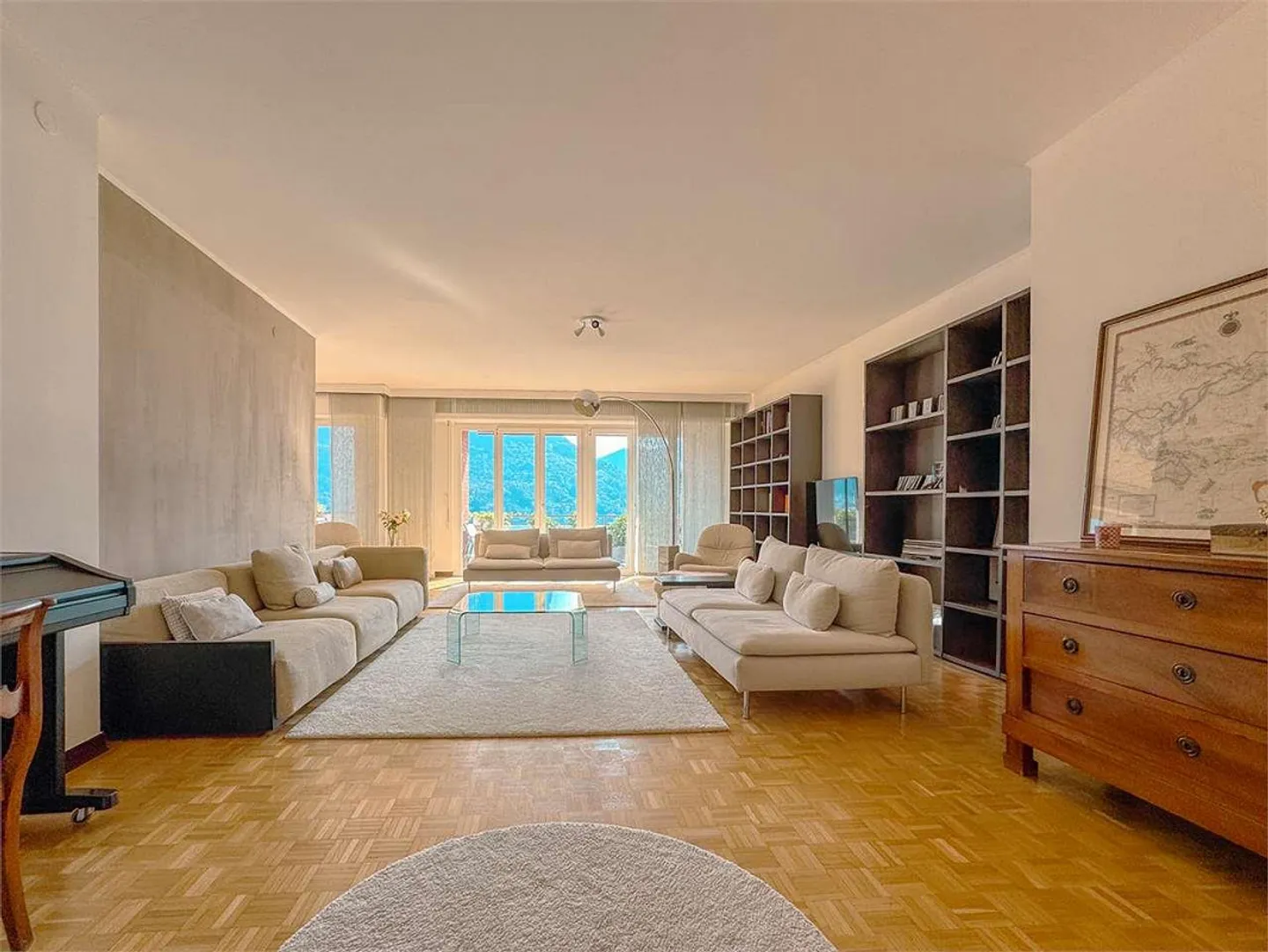Luxury apartment with lake view in Pregassona - Photo 2 of 13