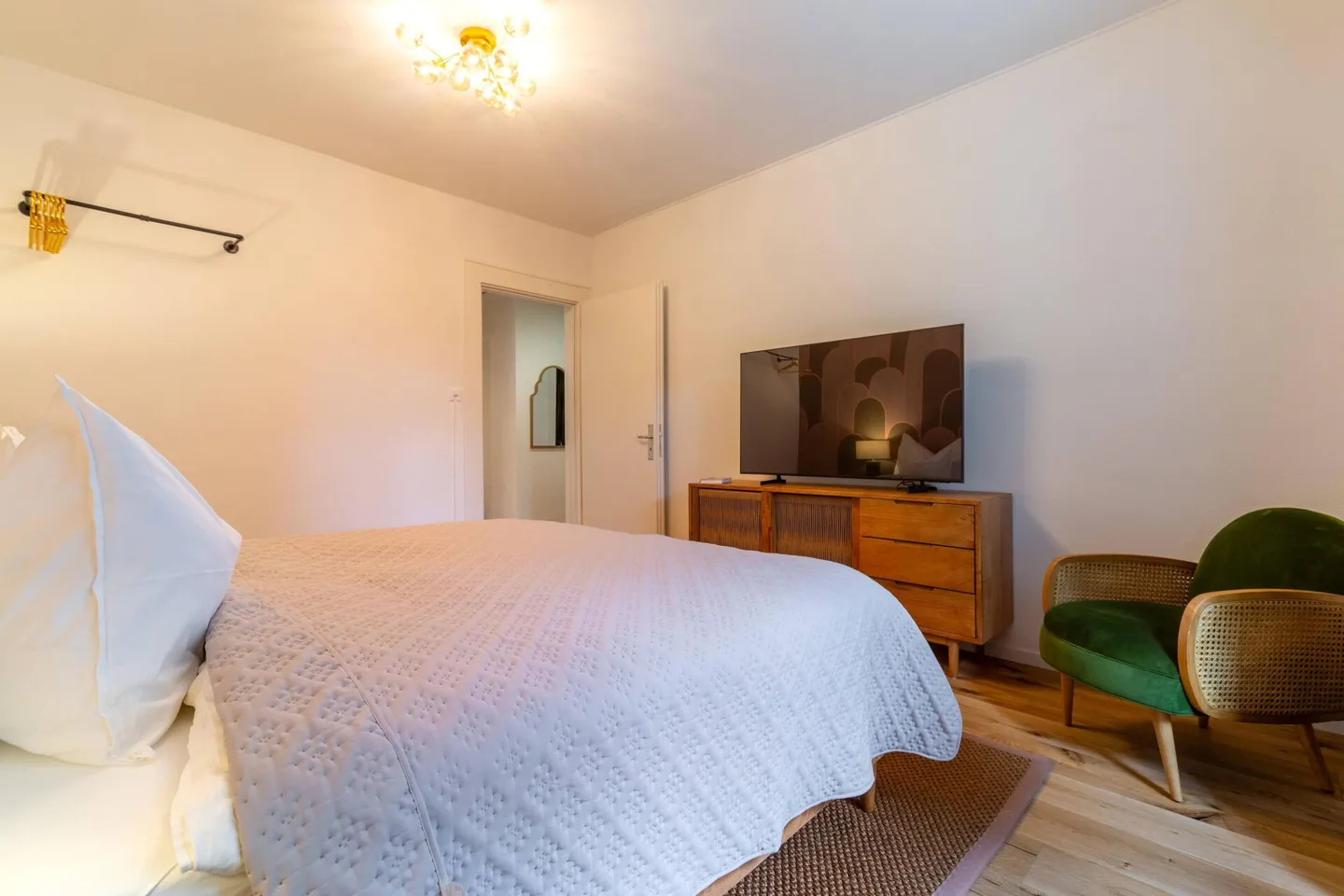 Appartamento elegante con 3,5 stanze per famiglie e gruppi nel cuore di Zurigo - Foto 12 di 40