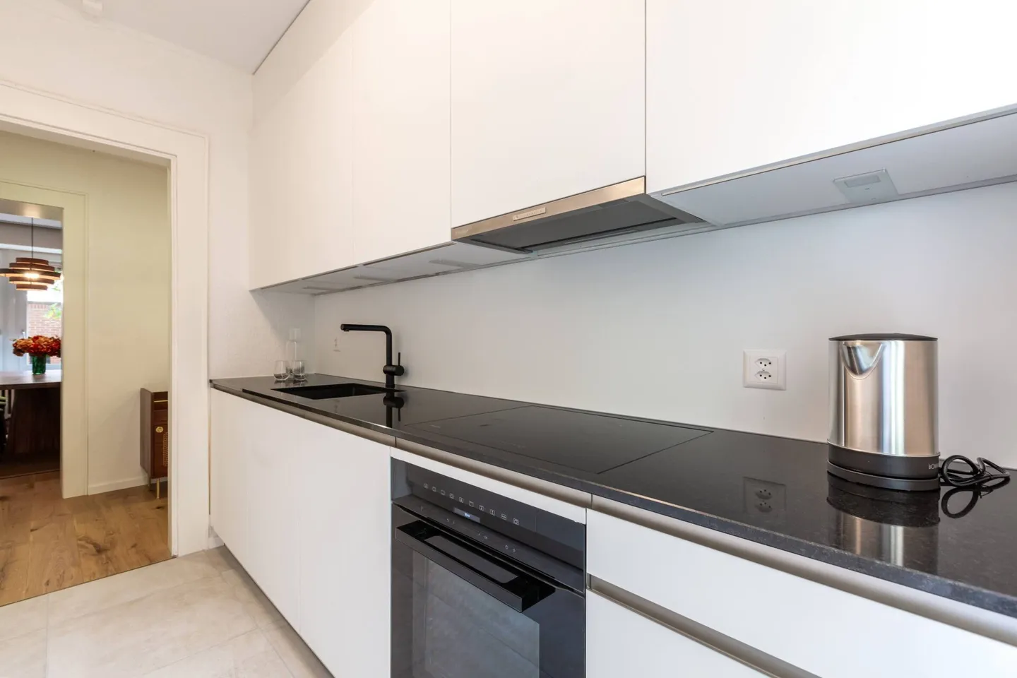 Appartamento elegante con 3,5 stanze per famiglie e gruppi nel cuore di Zurigo - Foto 16 di 40