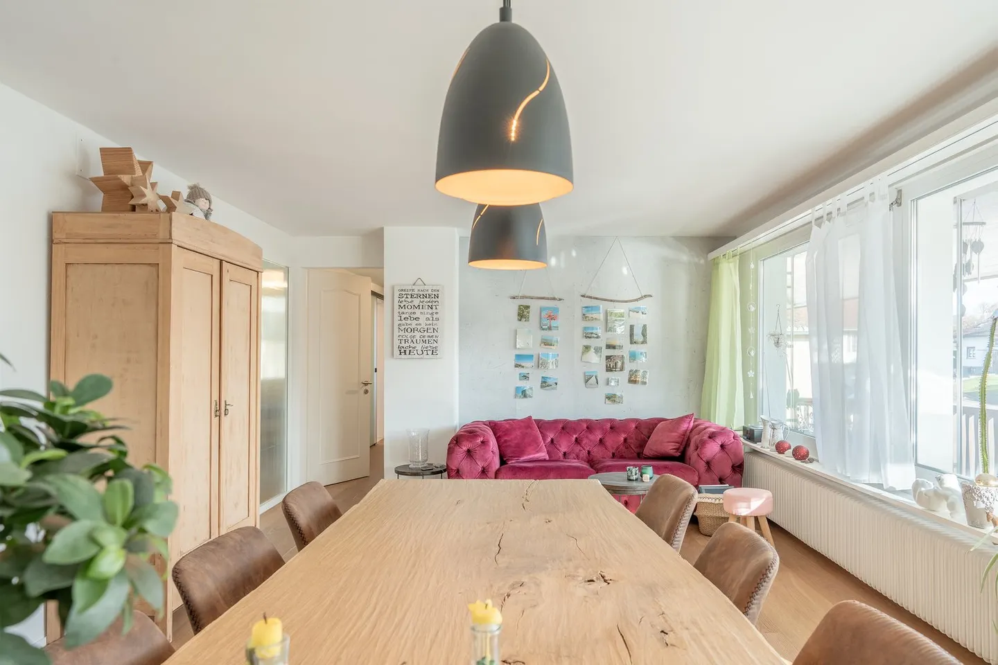 Charming 4.5-room apartment with balcony and garage in Etziken - Photo 2 of 16