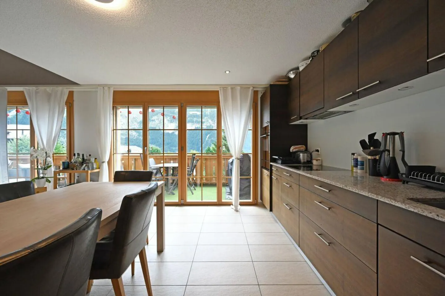Charmante 3.5/4.5-Zimmer-Maisonettewohnung an Hanglange - Foto 5 von 14