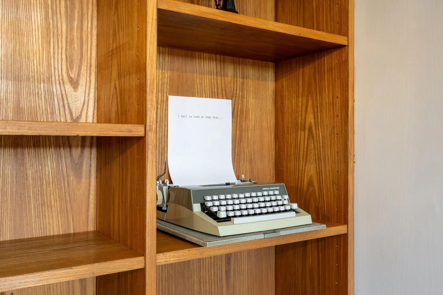 Appartamento elegante con 3,5 stanze per famiglie e gruppi nel cuore di Zurigo - Foto 36 di 40