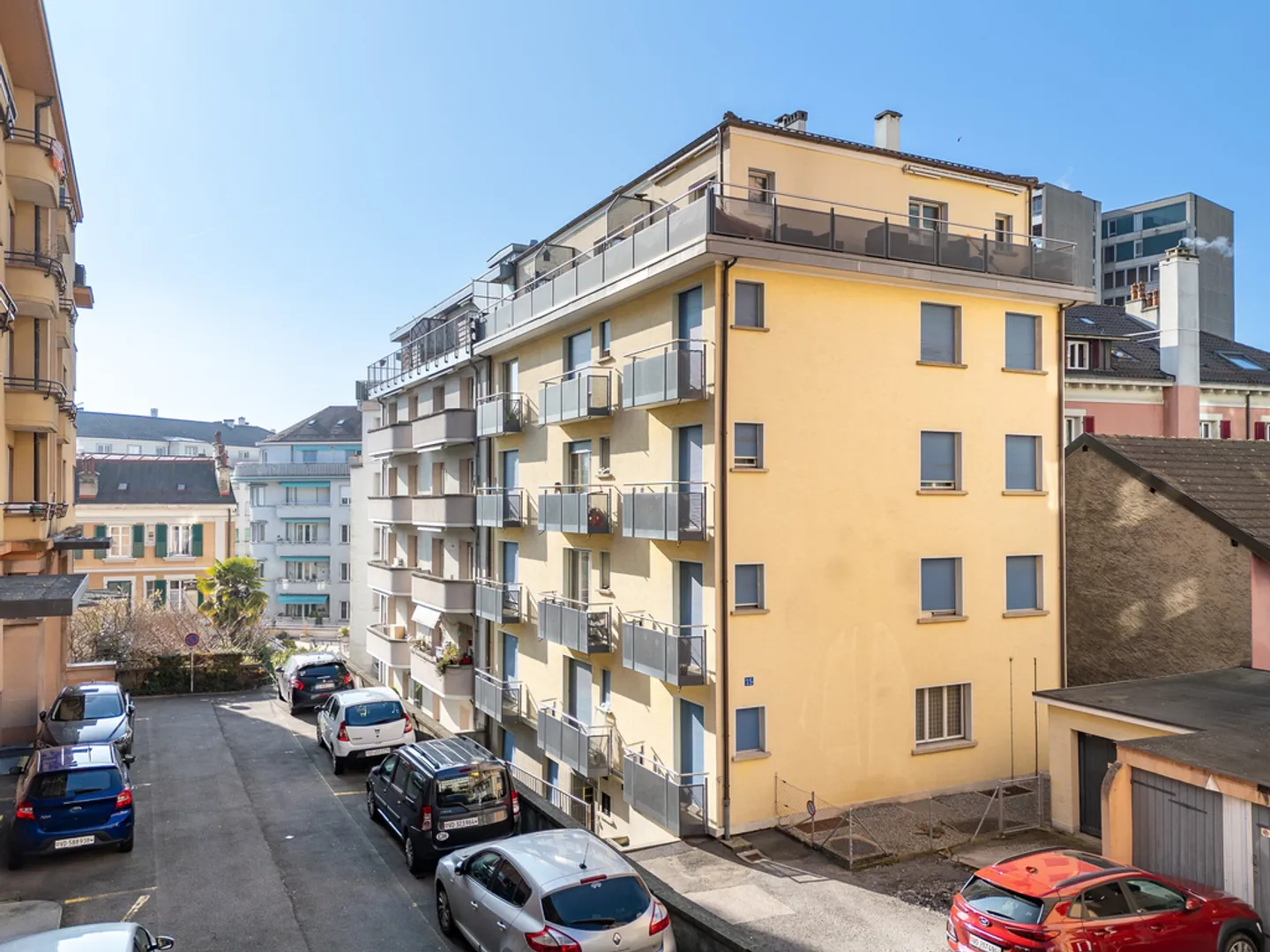 Charming Apartment in Lausanne - Photo 1 of 7