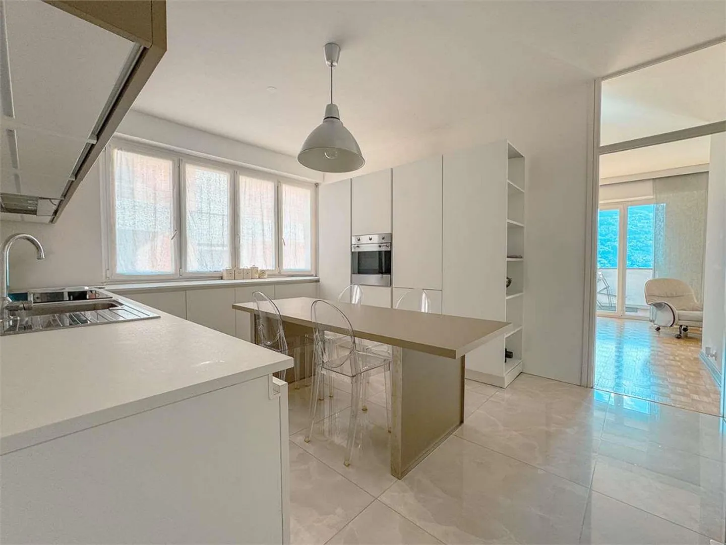 Luxury apartment with lake view in Pregassona - Photo 5 of 13