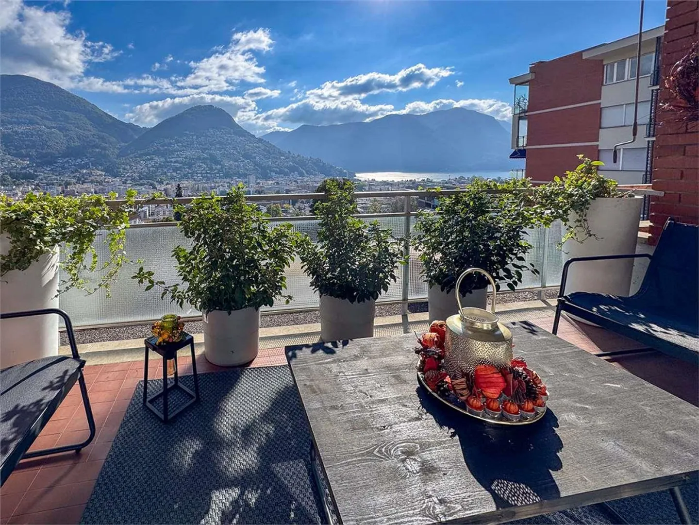 Luxury apartment with lake view in Pregassona - Photo 8 of 13