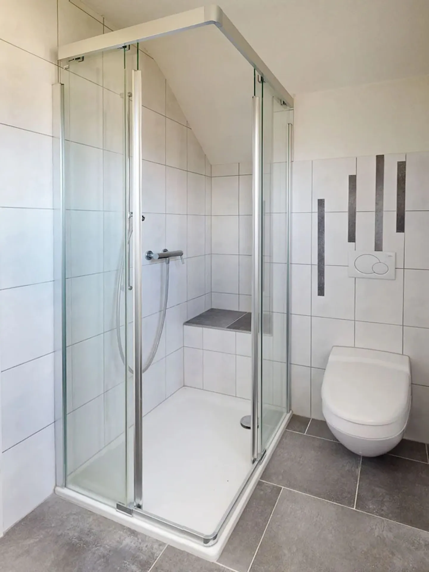 Freistehendes 5-Zimmer-Einfamilienhaus mit grosszügigem Umschwung - Foto 7 von 16