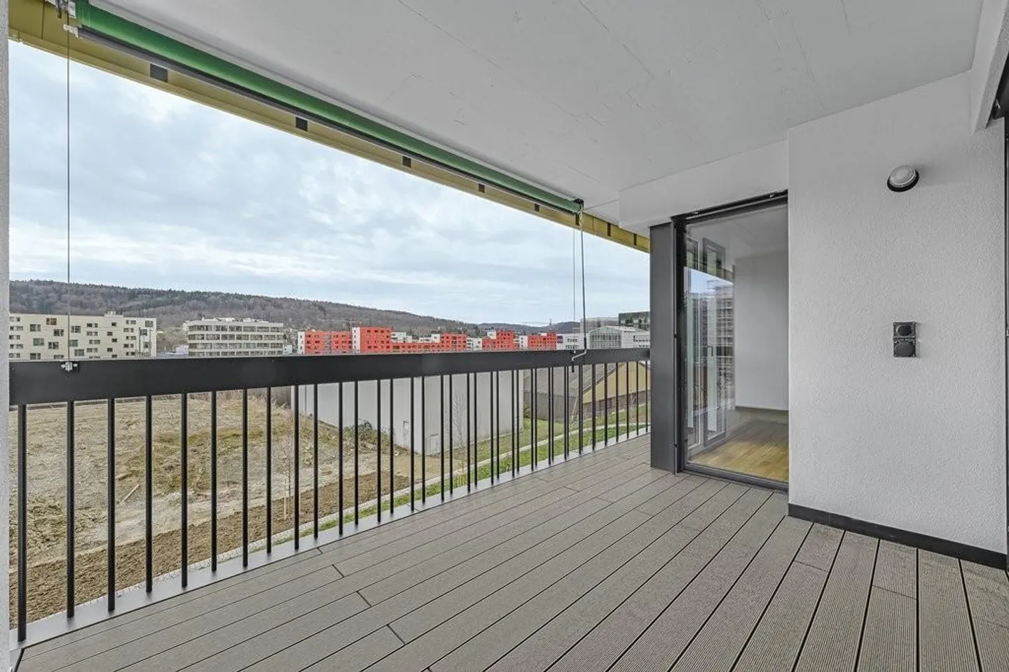 Traumhaft Wohnen mit Rooftop-Pool - Foto 9 von 12