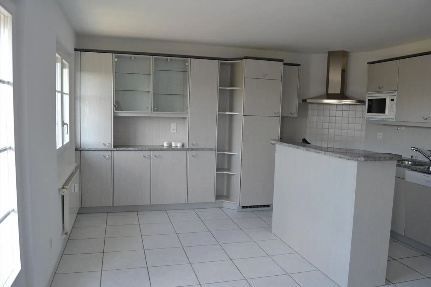 Bella appartamento TEMPORANEO di 3 stanze nel quartiere Spitalacker - Foto 1 di 10