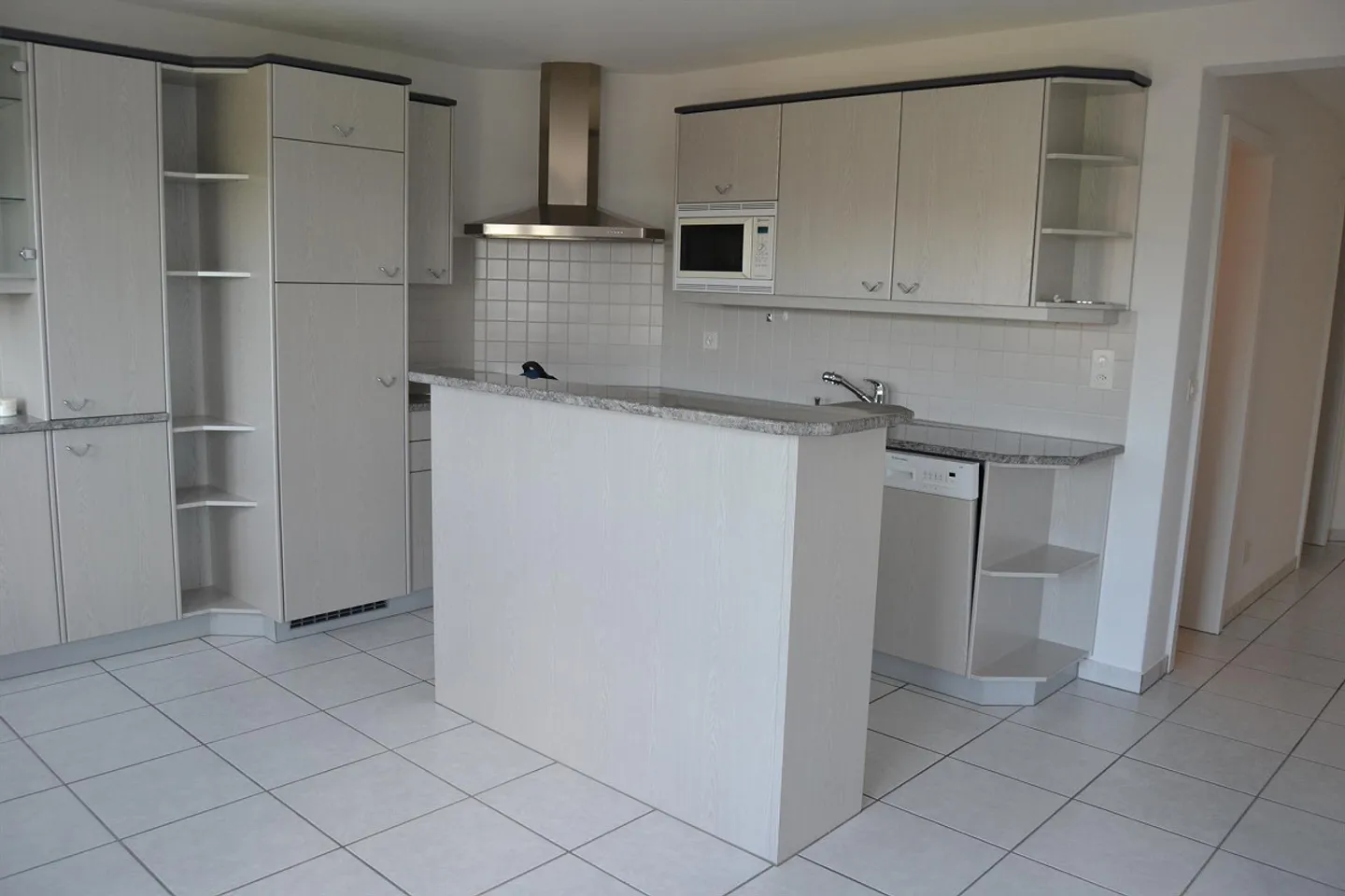 Bella appartamento TEMPORANEO di 3 stanze nel quartiere Spitalacker - Foto 2 di 10