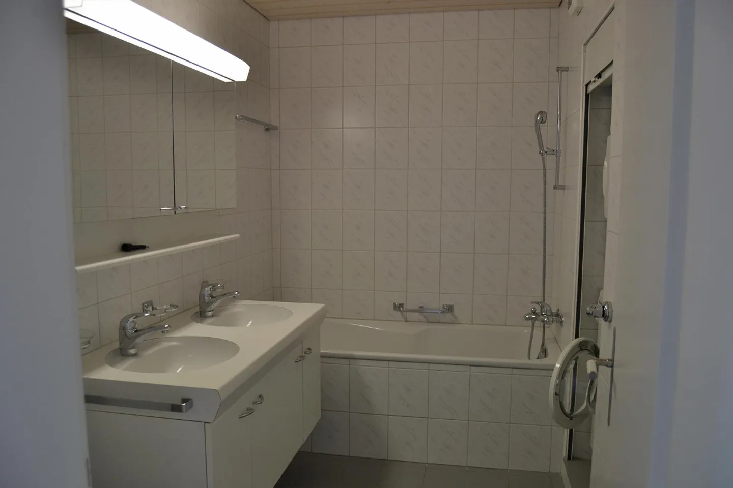 Bella appartamento TEMPORANEO di 3 stanze nel quartiere Spitalacker - Foto 7 di 10