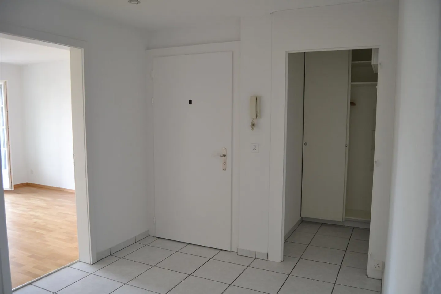 Bella appartamento TEMPORANEO di 3 stanze nel quartiere Spitalacker - Foto 9 di 10