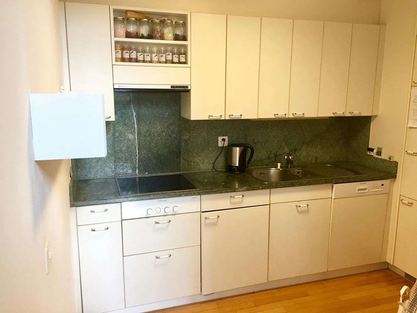 Appartamento dal design accogliente nel cuore di Zurigo - Foto 3 di 7