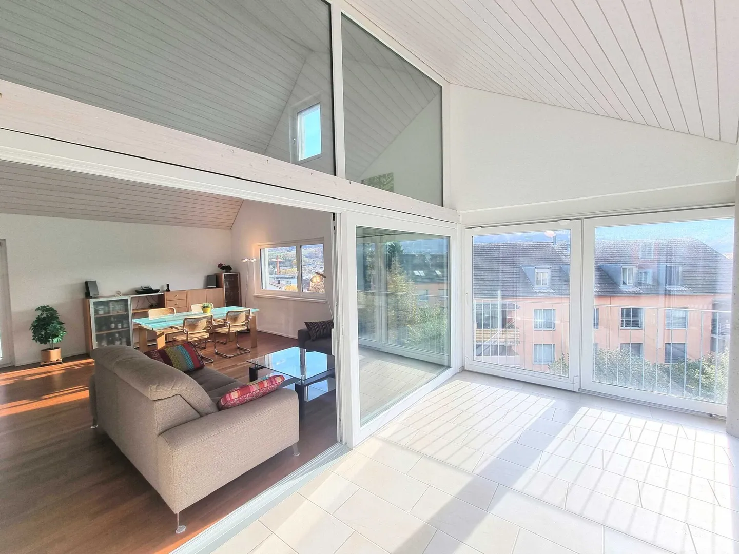 «Lichtdurchflutete Maisonette Dachwohnung» - Foto 7 di 27