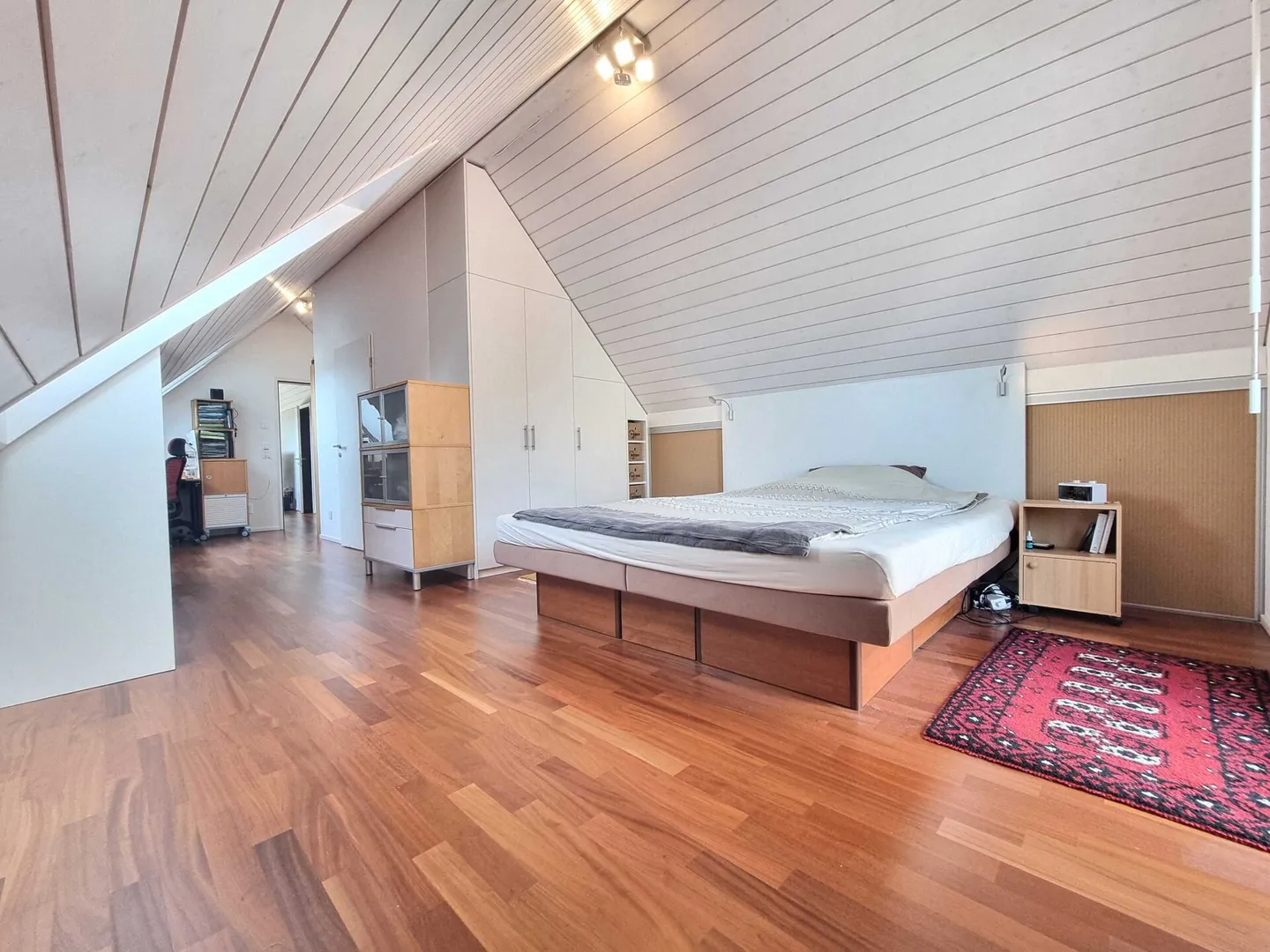 «Lichtdurchflutete Maisonette Dachwohnung» - Foto 12 di 27