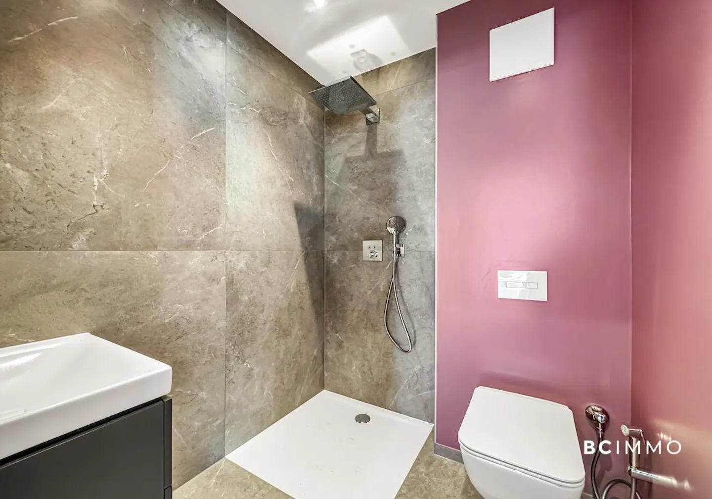 Wunderschöne neue Penthousewohnung im Zentrum von Saint-Cergue - Foto 2 von 13