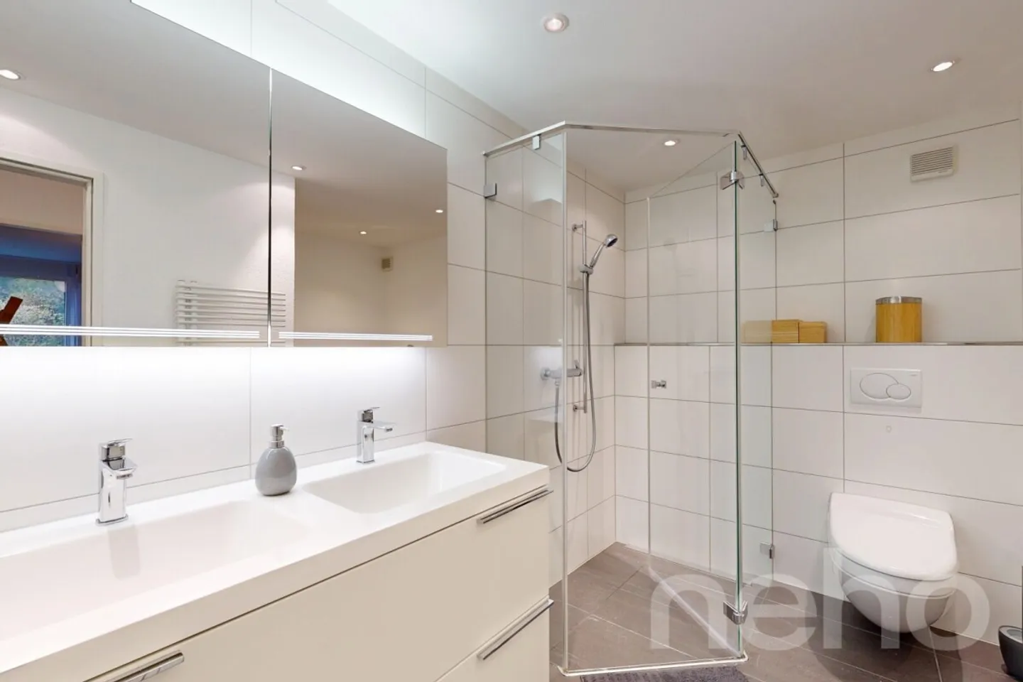 Geräumige Terrassenwohnung mit Alpensicht - Foto 8 von 12