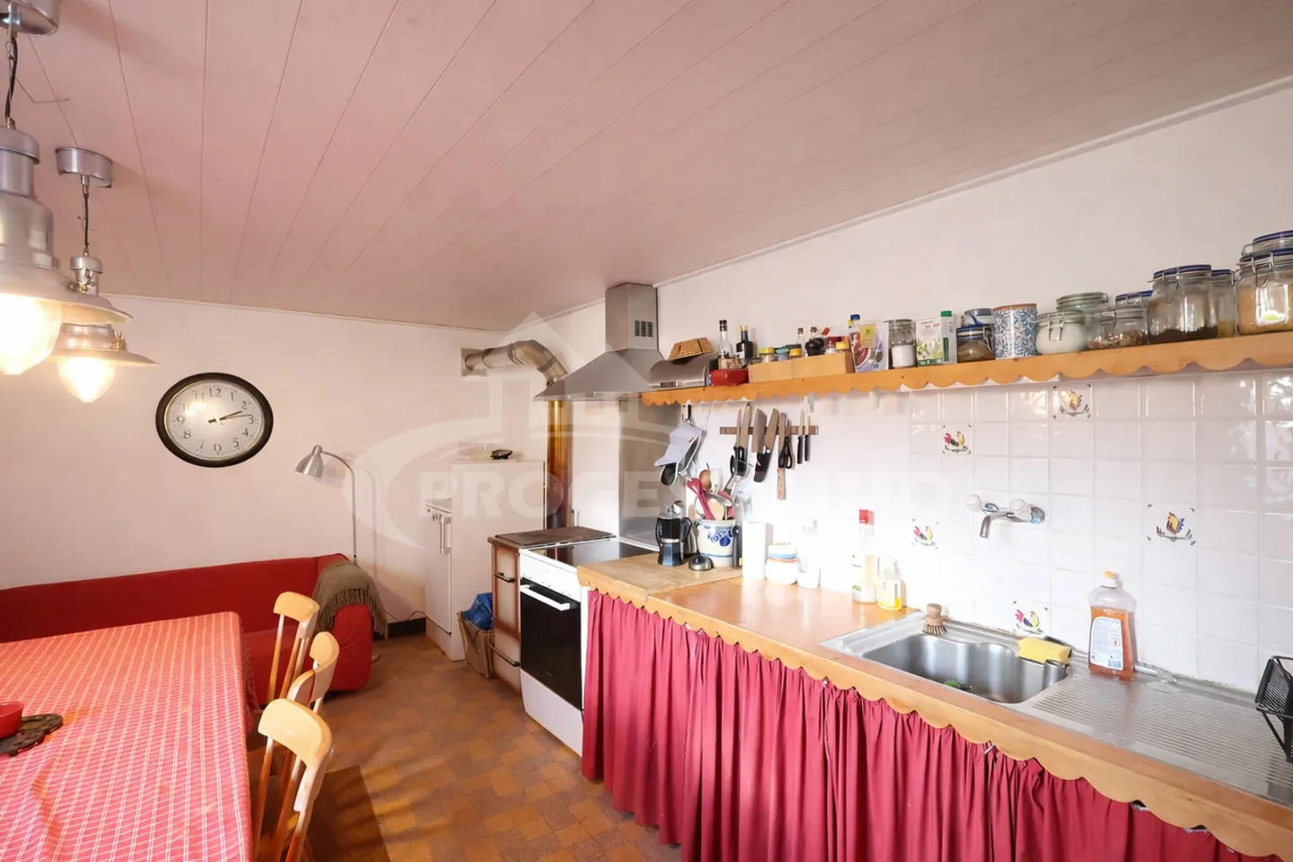 Charming House in the Heart of a Friendly Village - Photo 4 of 11