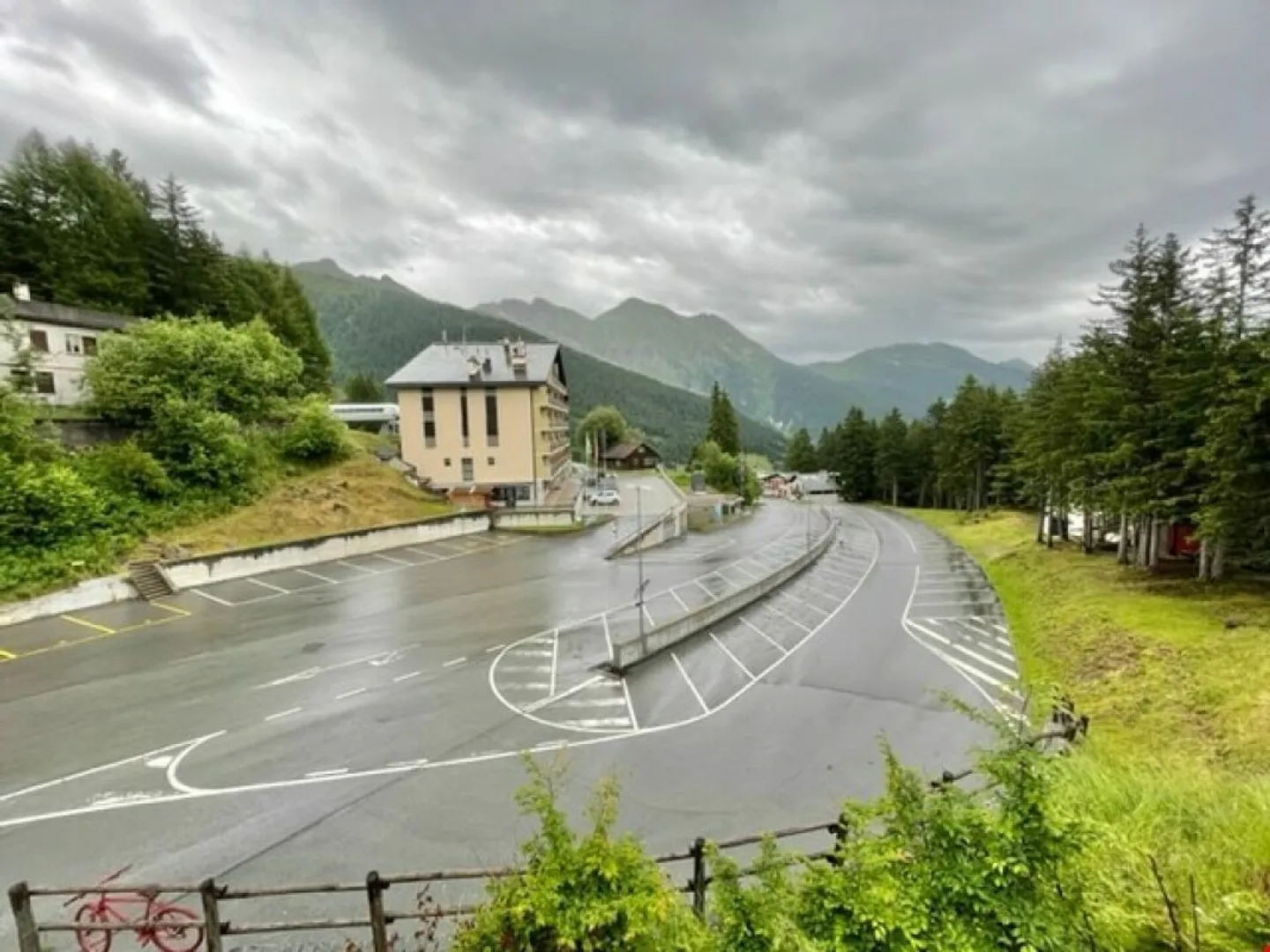 FOR SALE IN CARÌ - APARTMENT A FEW STEPS FROM THE SKI STATION - Photo 11 of 13