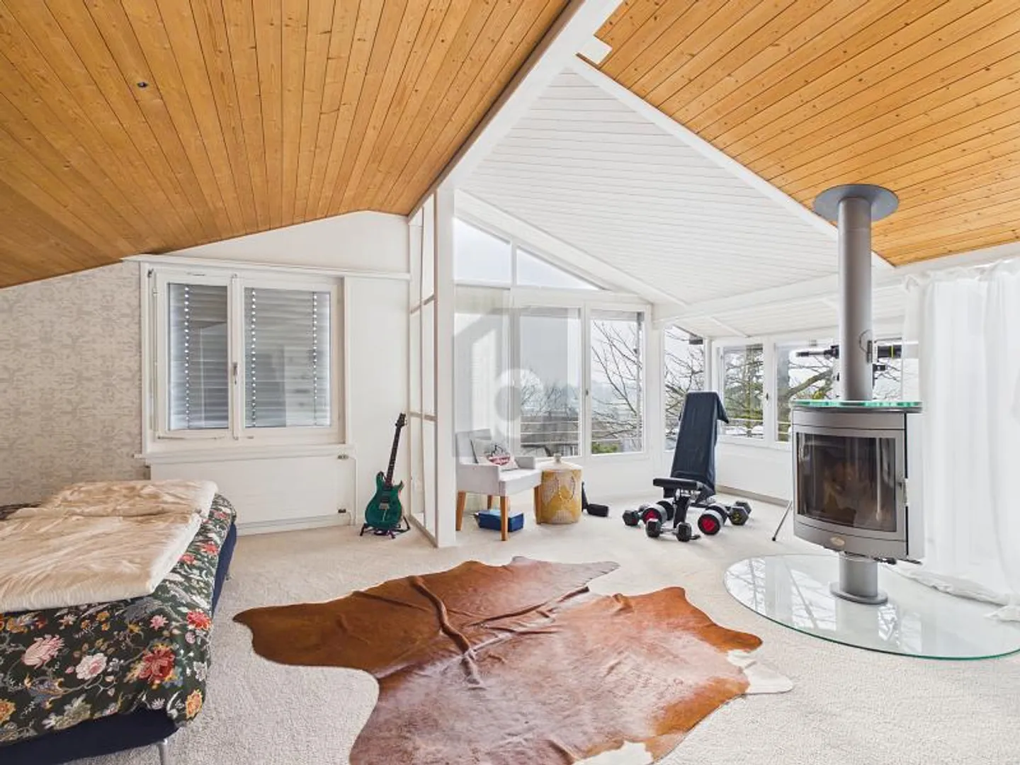 Geräumiges Familienhaus mit Garten - Foto 2 von 6