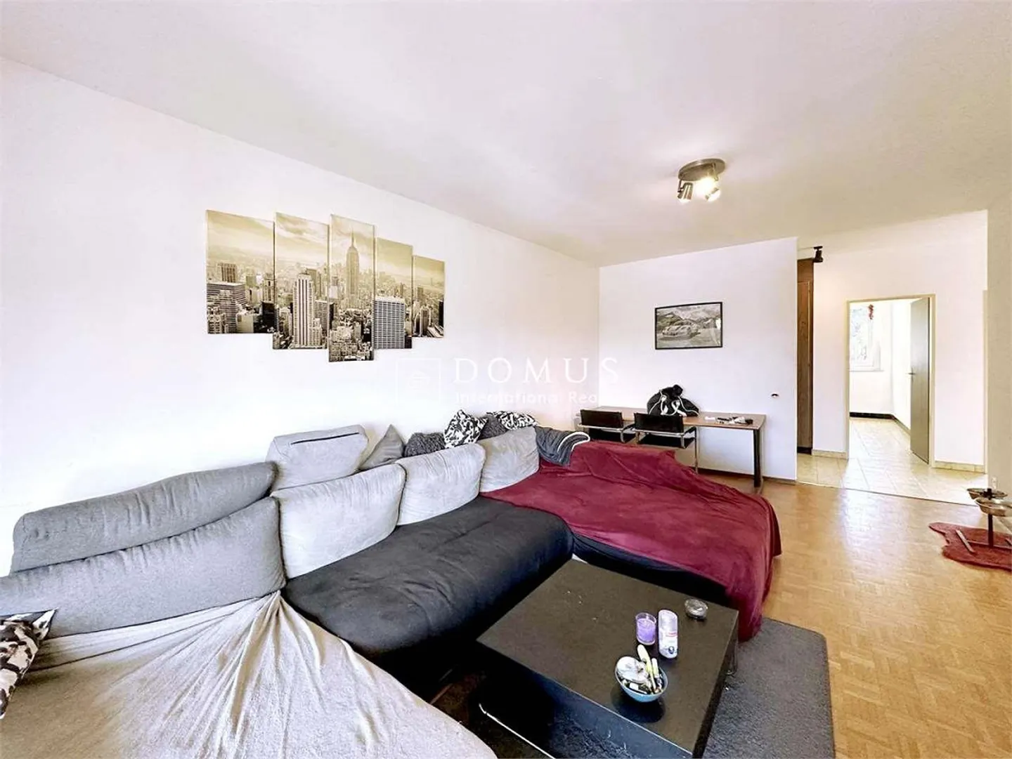 Komfortable Wohnung großartige Investition - Foto 3 von 8