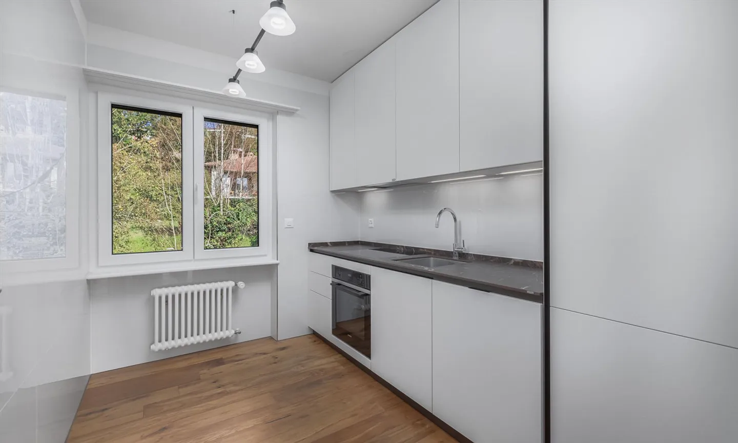 Exklusive 4,5 Zimmer komplett renoviert in Stabio - Foto 2 von 9