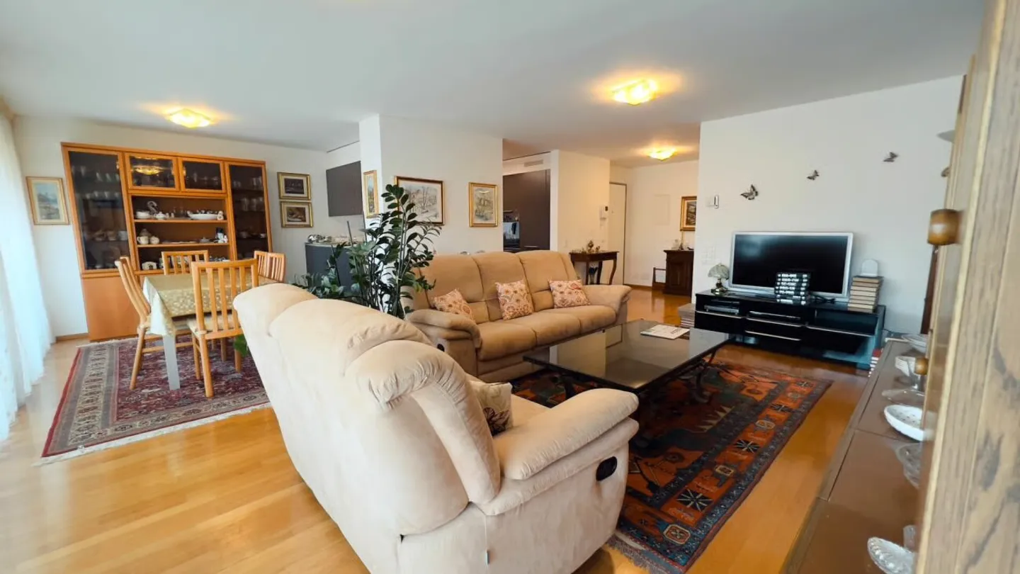 GRAND APPARTEMENT À AGNO - Photo 5 sur 13
