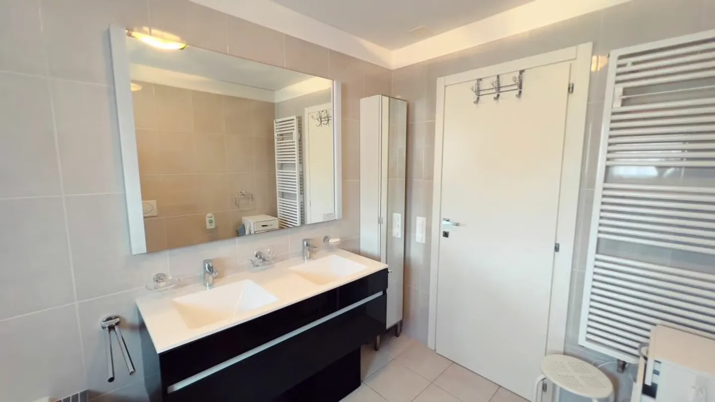 GRAND APPARTEMENT À AGNO - Photo 12 sur 13