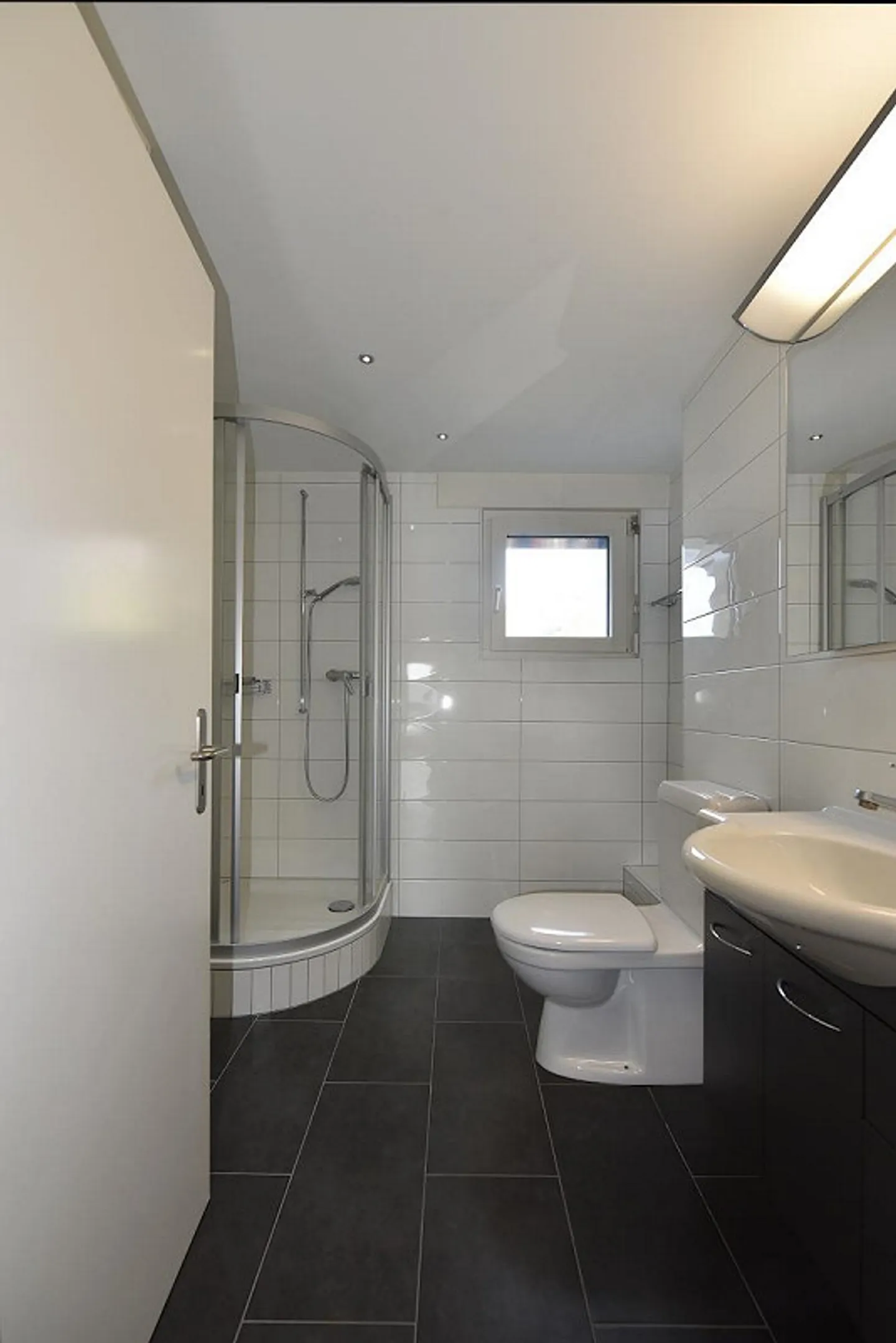 Appartement de 3.5 pièces avec deux balcons - Photo 5 sur 8