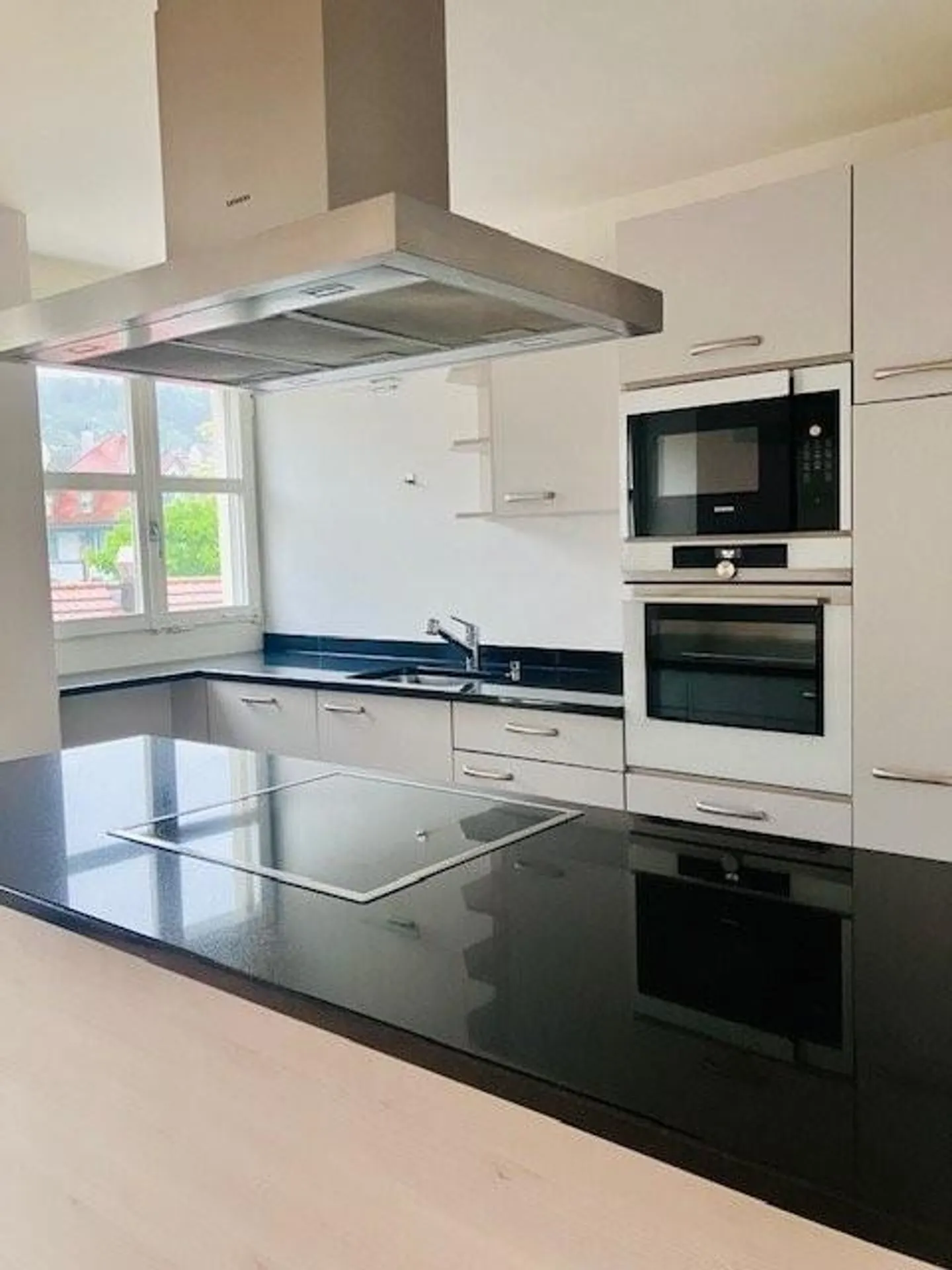 Appartamento in città con grande terrazza - Foto 1 di 9